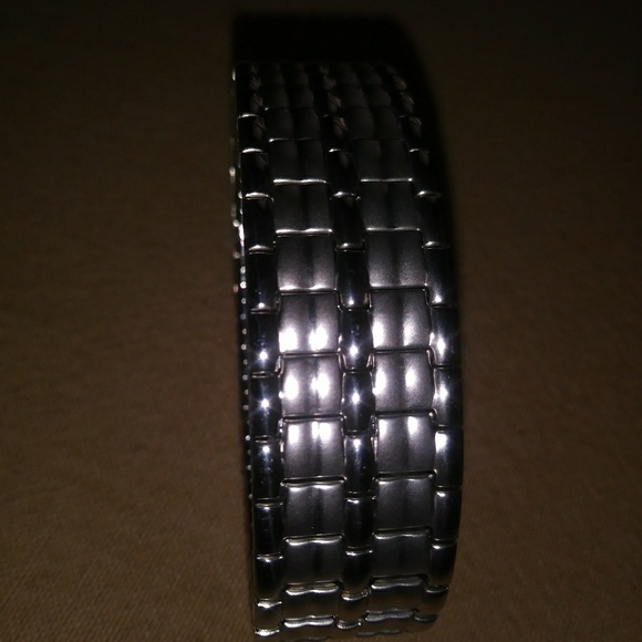 💜💜FINAL SALE!! FINAL💜💜 Stainless Steel Bangle - Picture 5 of 6